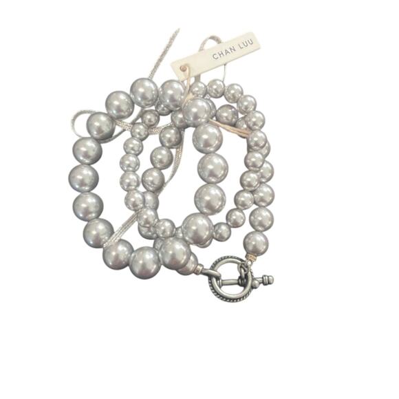 Chan Luu Grey Pearl Holly Stretch Bracelet Set With Silver Clasp NWT - Picture 3 of 6